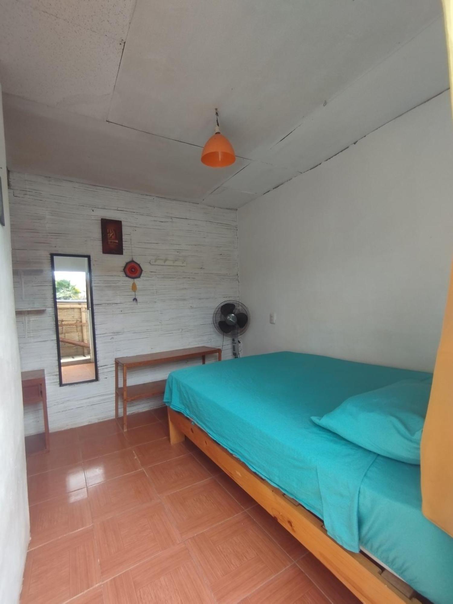 Wiracocha Hostal Máncora Buitenkant foto