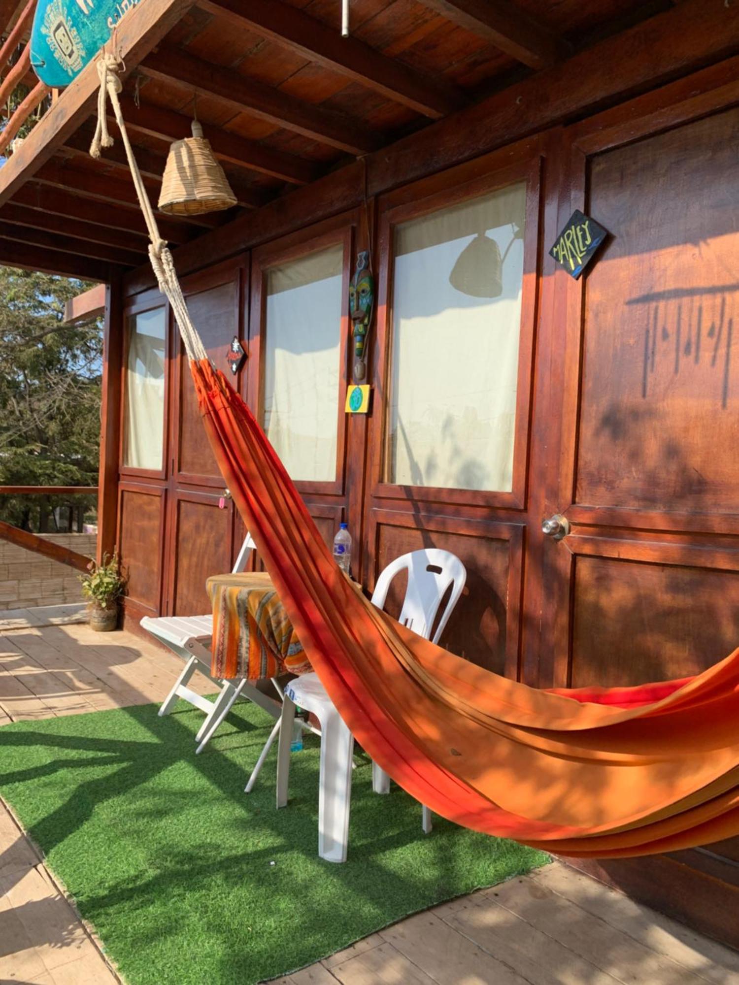 Wiracocha Hostal Máncora Buitenkant foto