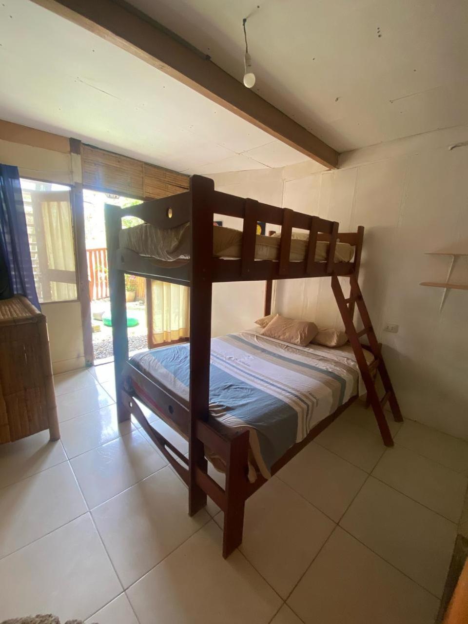 Wiracocha Hostal Máncora Buitenkant foto